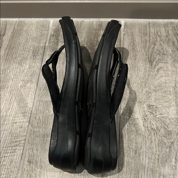 Hillard & Hanson Black Women's Thong Sandals size 8 - Picture 10 of 10